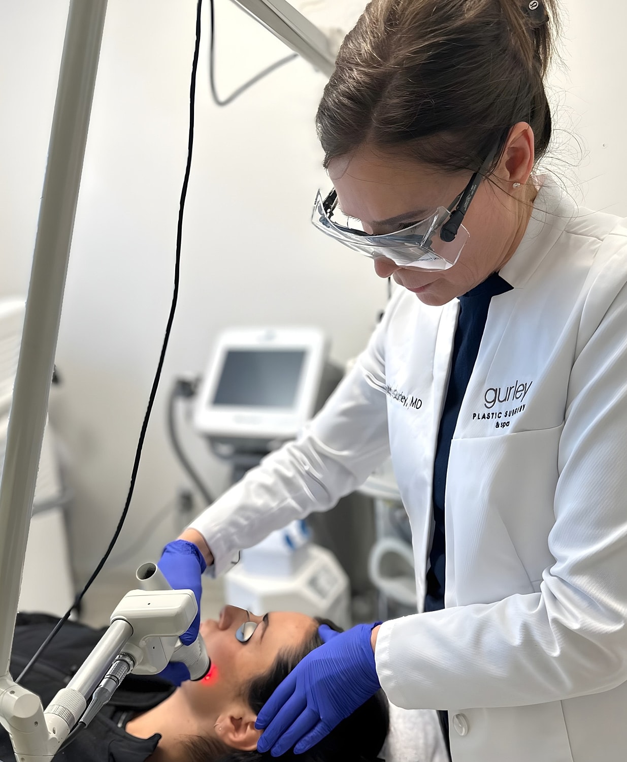 Dr. Gurley performing Co2